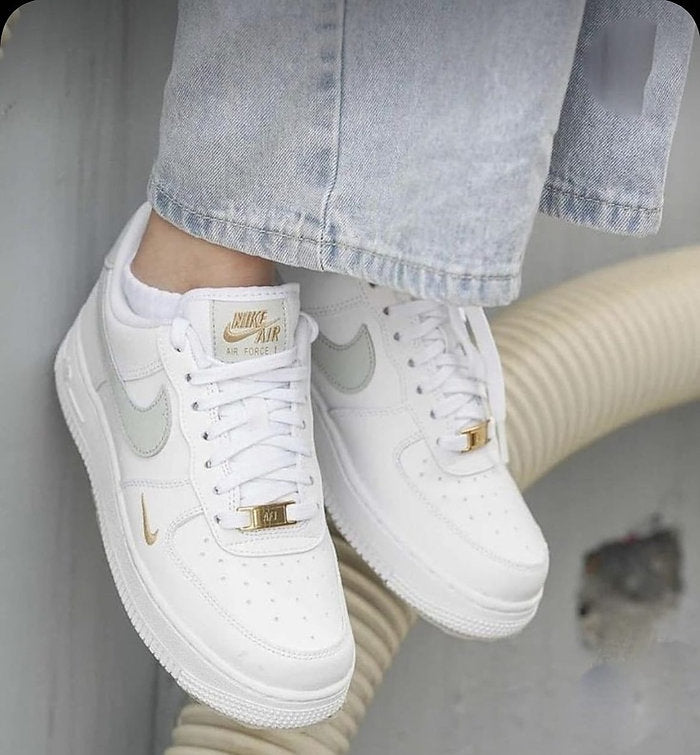 Air Force LV8 - White & Silver & Gold