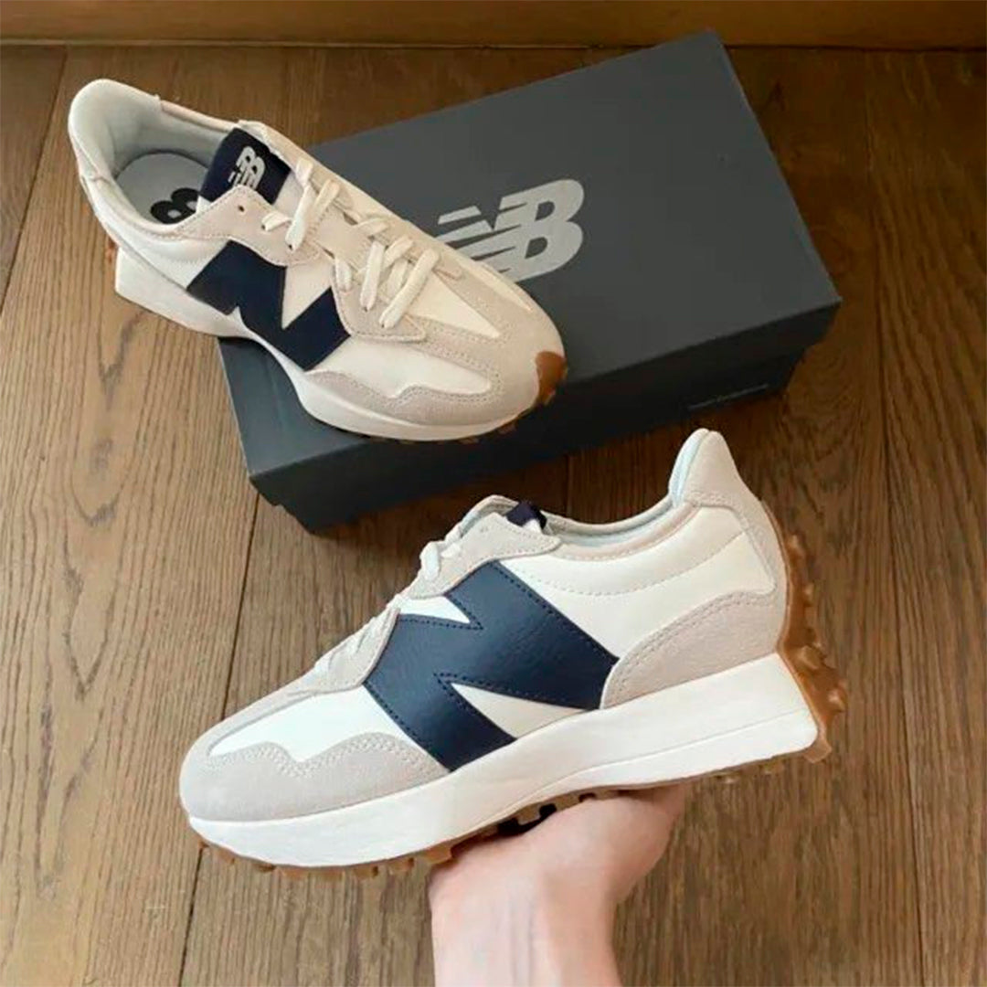 New Balance 327 - Moonbeam Outerspace