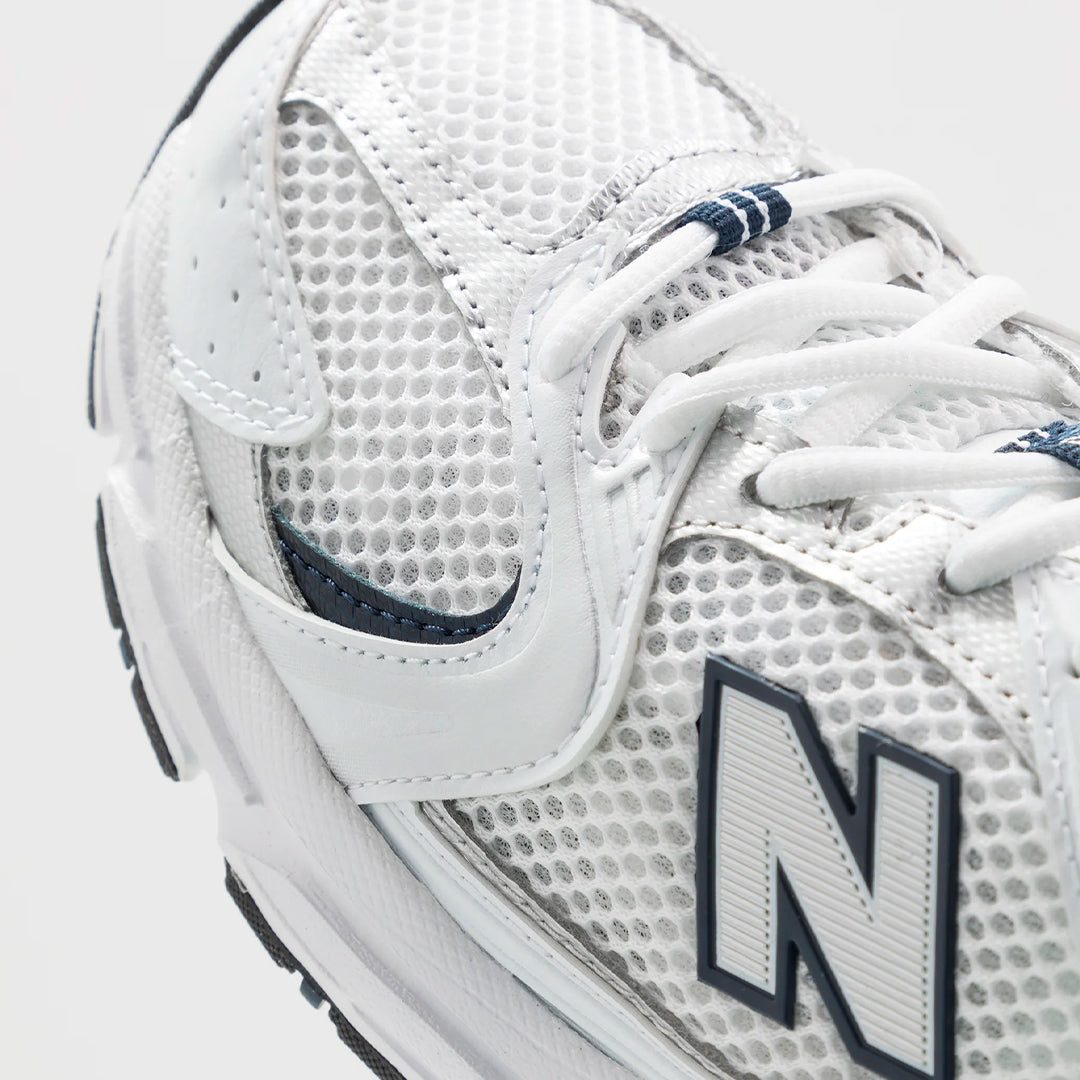 New Balance 530 - White & Black